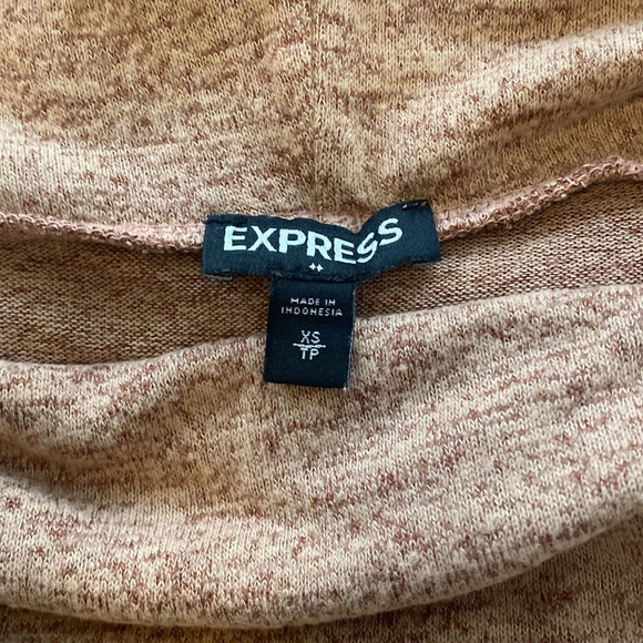 Express Sweater - Picture 3 of 4